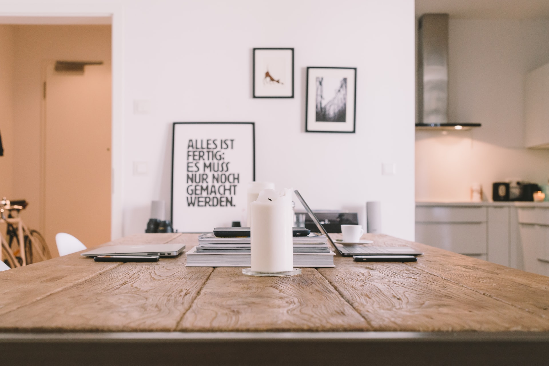 Stół rozkładany – idealne rozwiązanie do mniejszych pomieszczeń