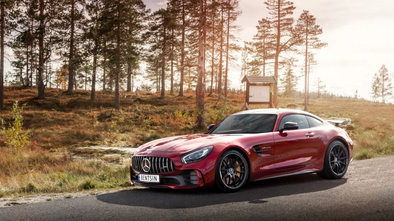 Mercedes na godziny – Skorzystaj z wypożyczalni samochodów sportowych